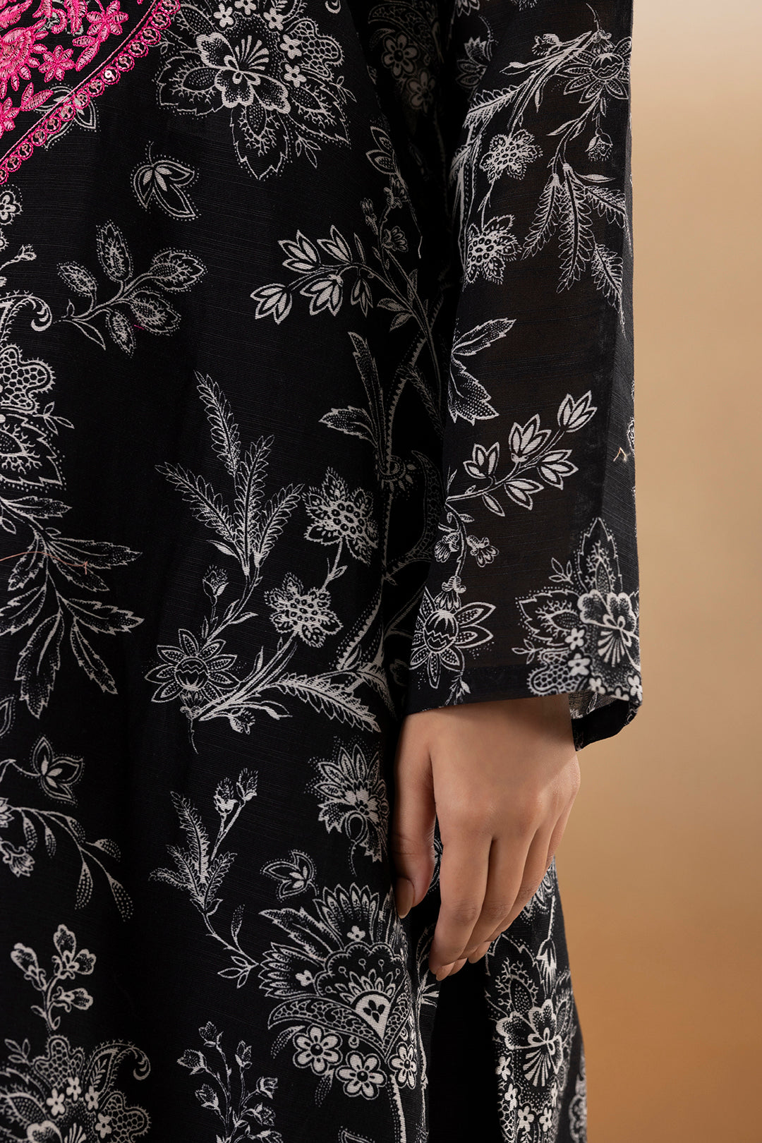 Embroidered Kurta Dupatta - 2771