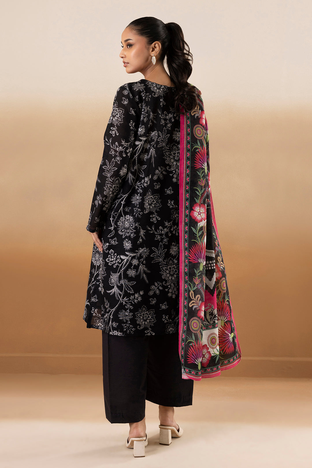 Embroidered Kurta Dupatta - 2771