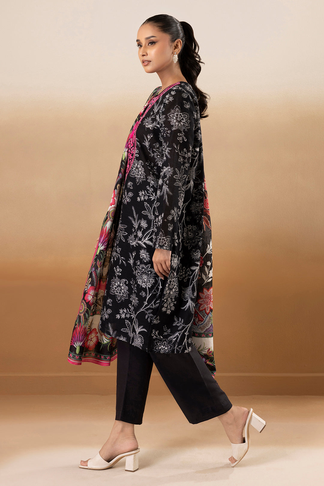 Embroidered Kurta Dupatta - 2771