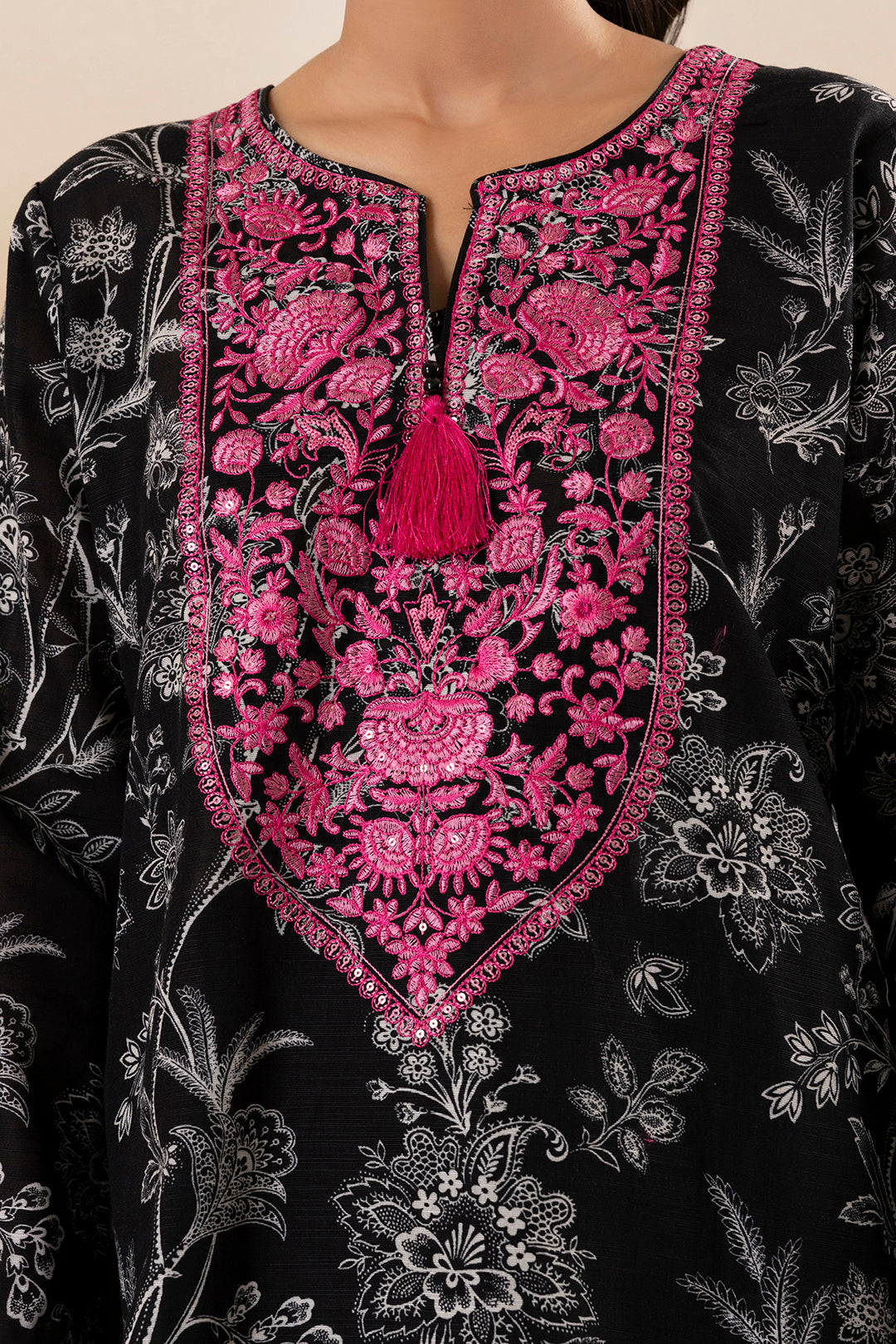 Embroidered Kurta Dupatta - 2771