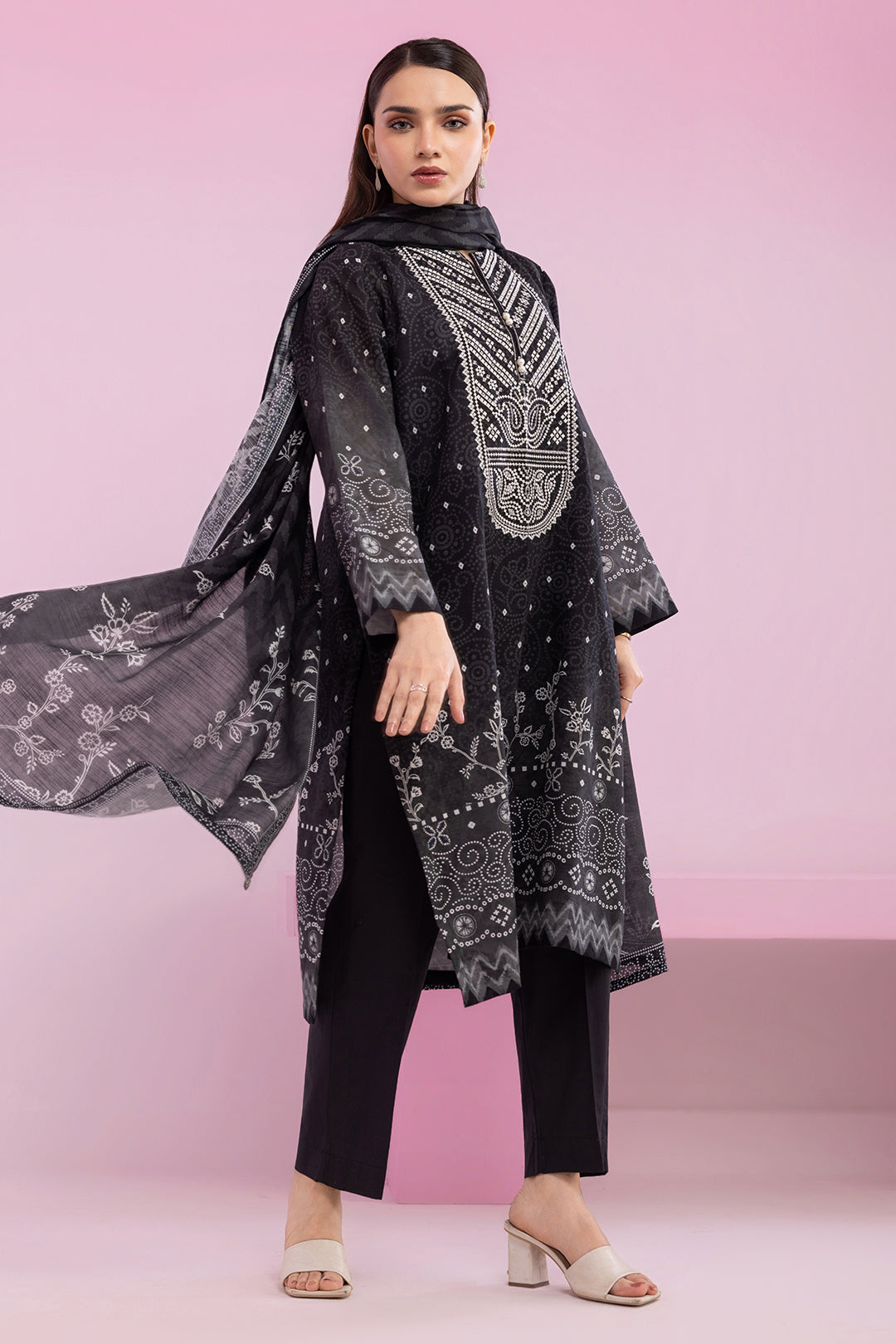 Embroidered Kurta Dupatta - 2861
