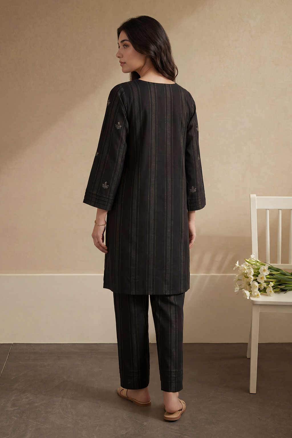 Embroidered Kurta Trouser - 2889