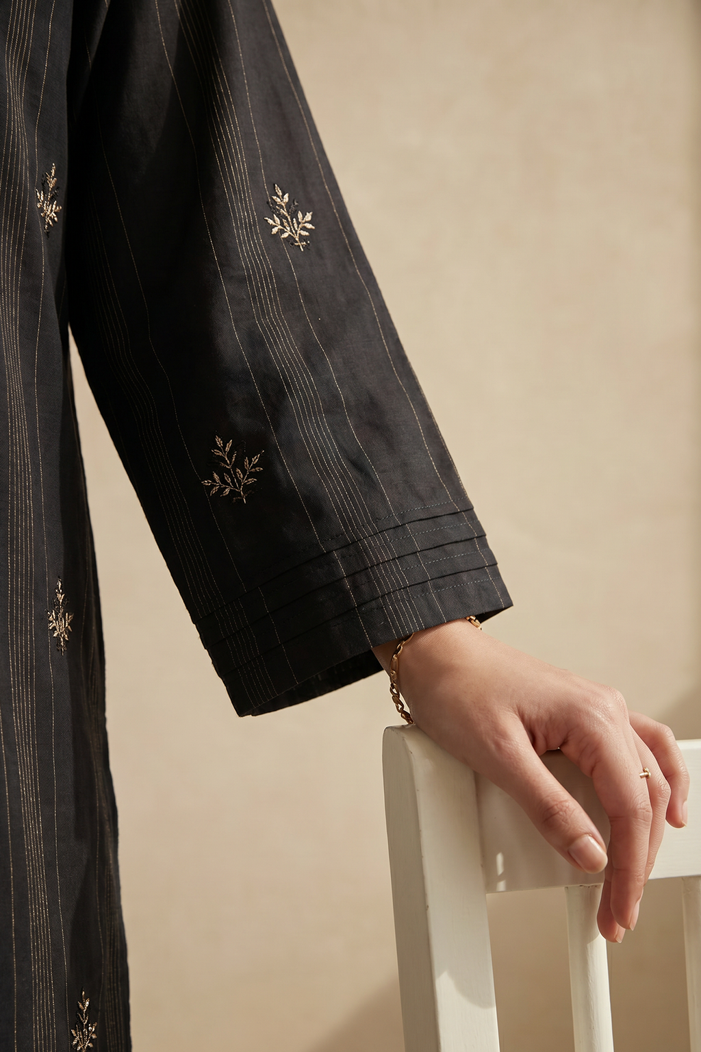 Embroidered Kurta Trouser - 2889
