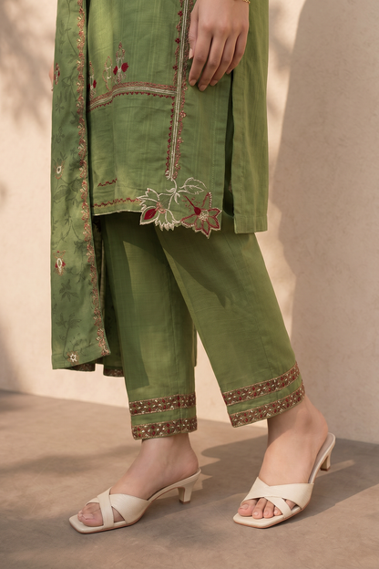 Embroidered Kurta Shawl Trouser - 2532