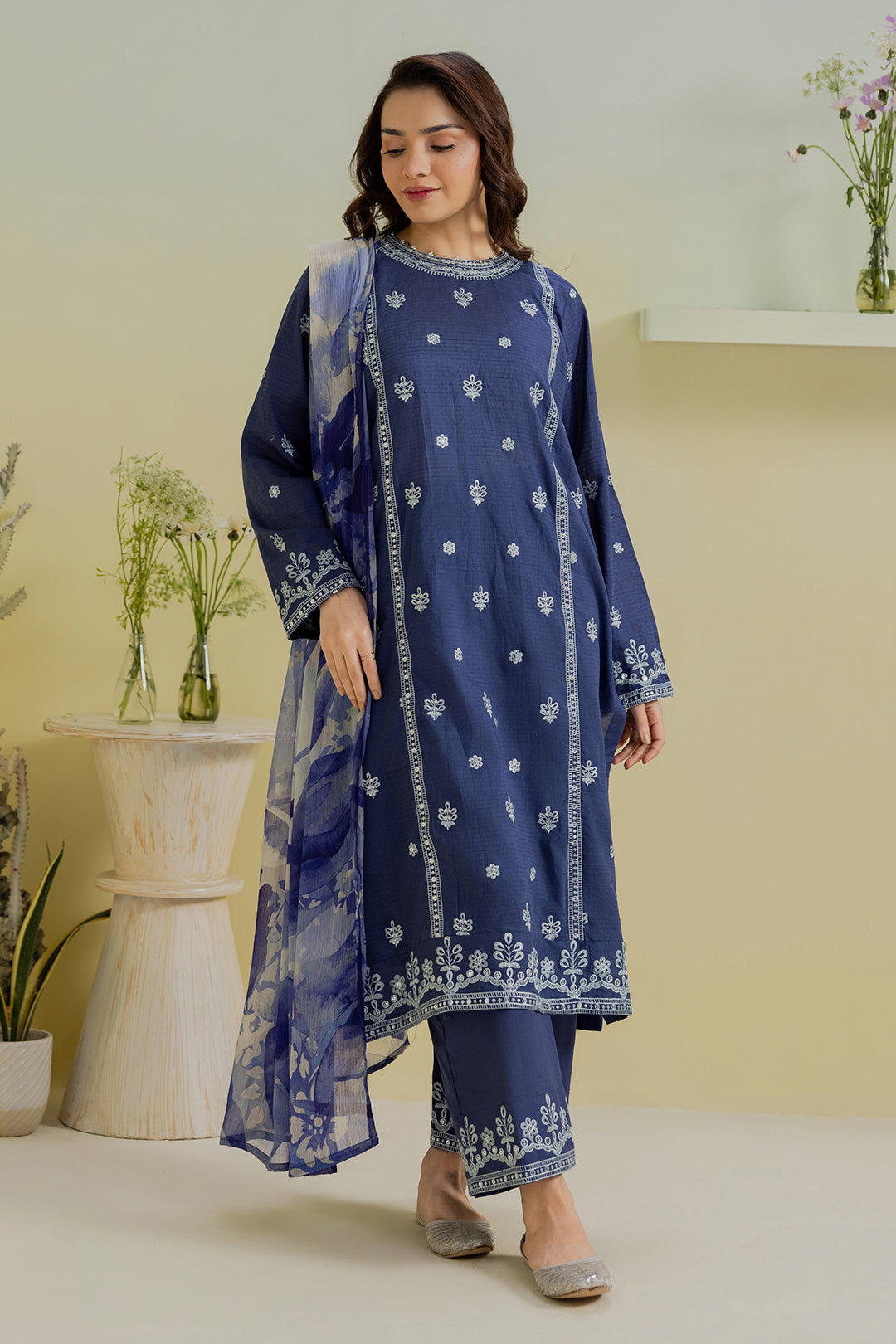 Embroidered Kurta Dupatta Trouser - 2560