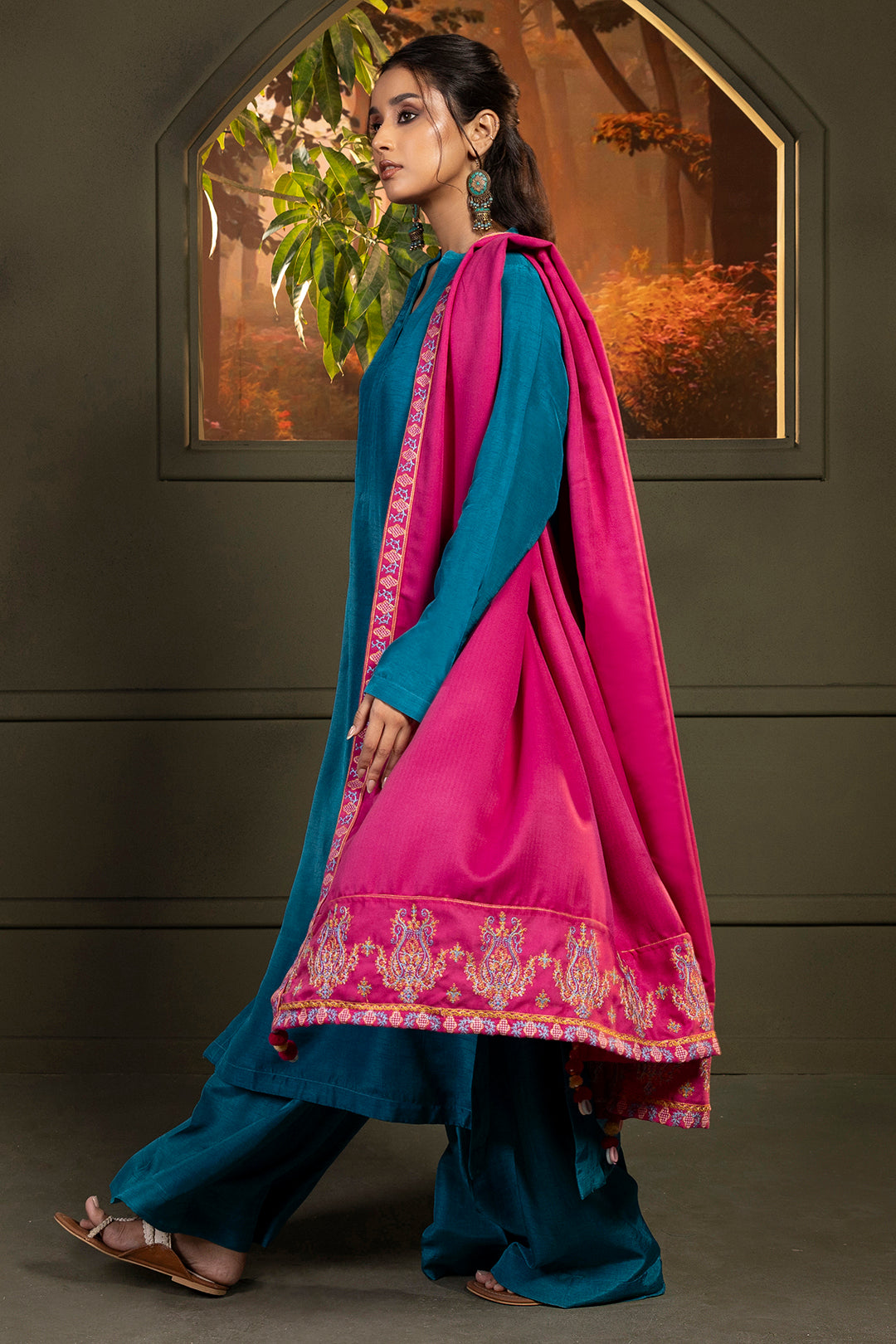 Embroidered Shawl - 0011