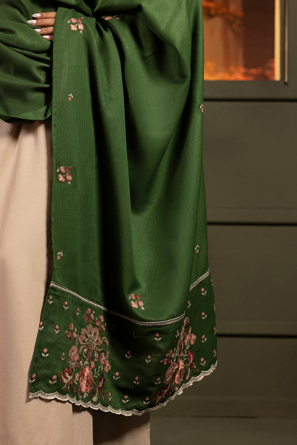 Embroidered Shawl - 0012