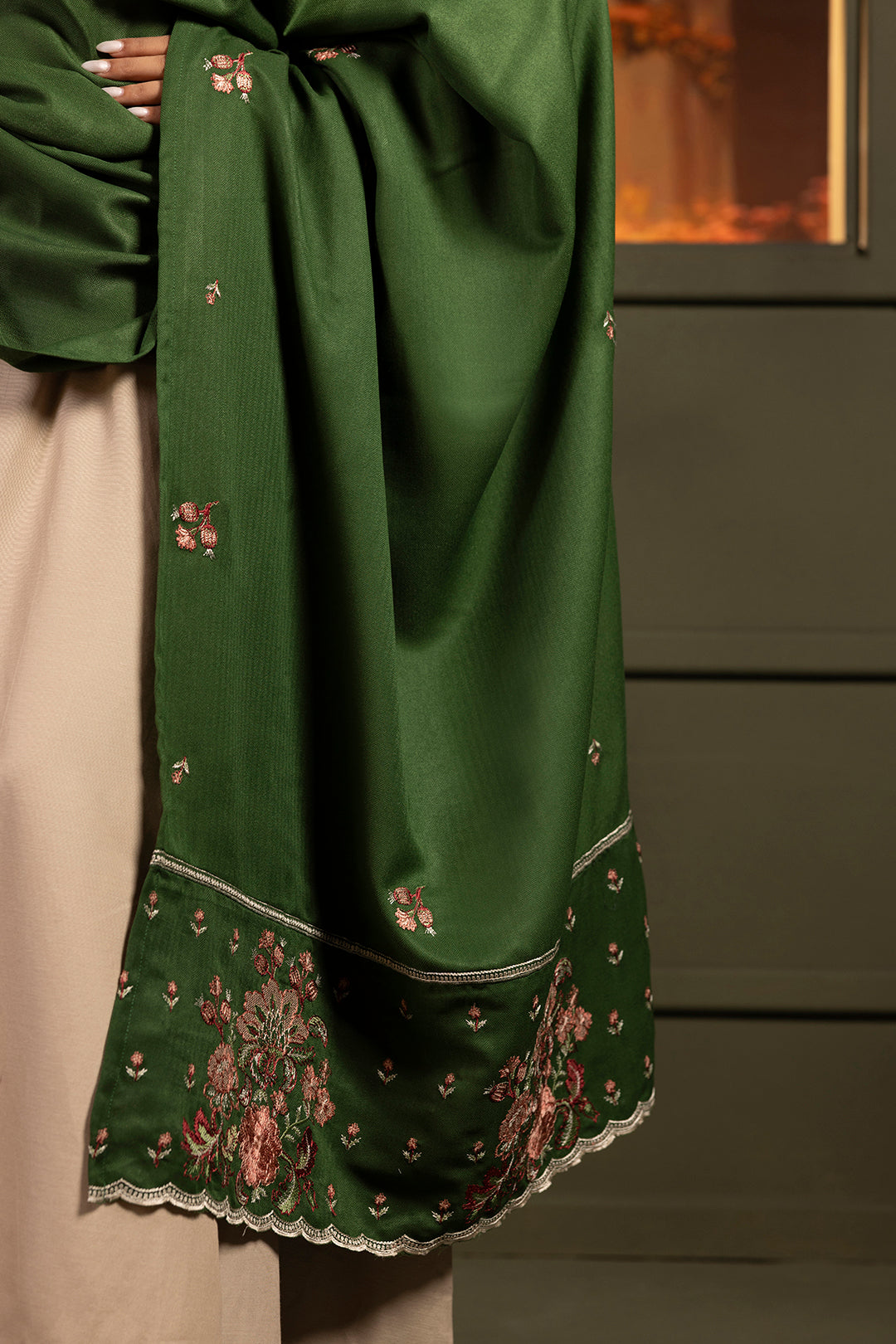 Embroidered Shawl - 0012