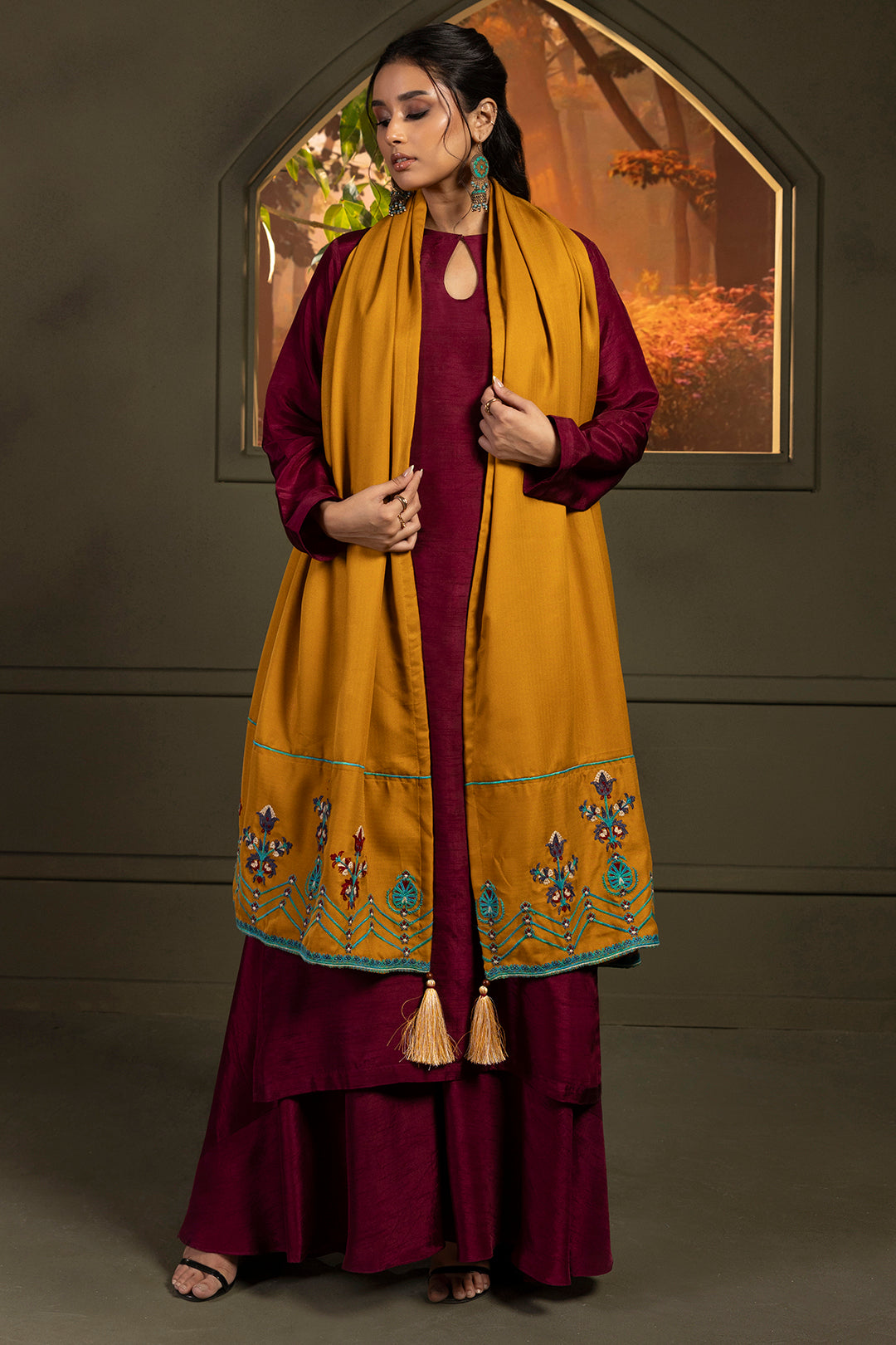 Embroidered Shawl - 0015