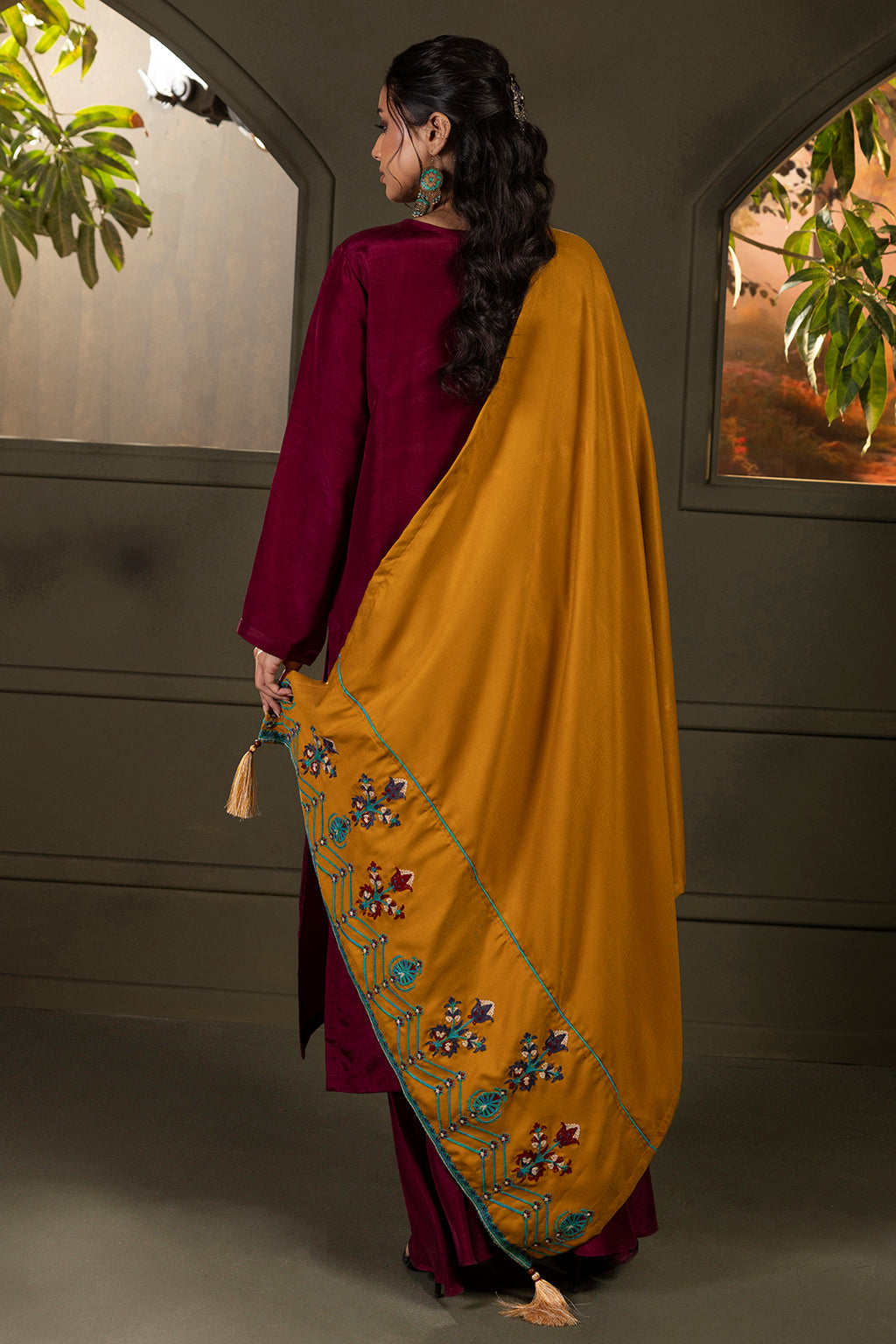 Embroidered Shawl - 0015
