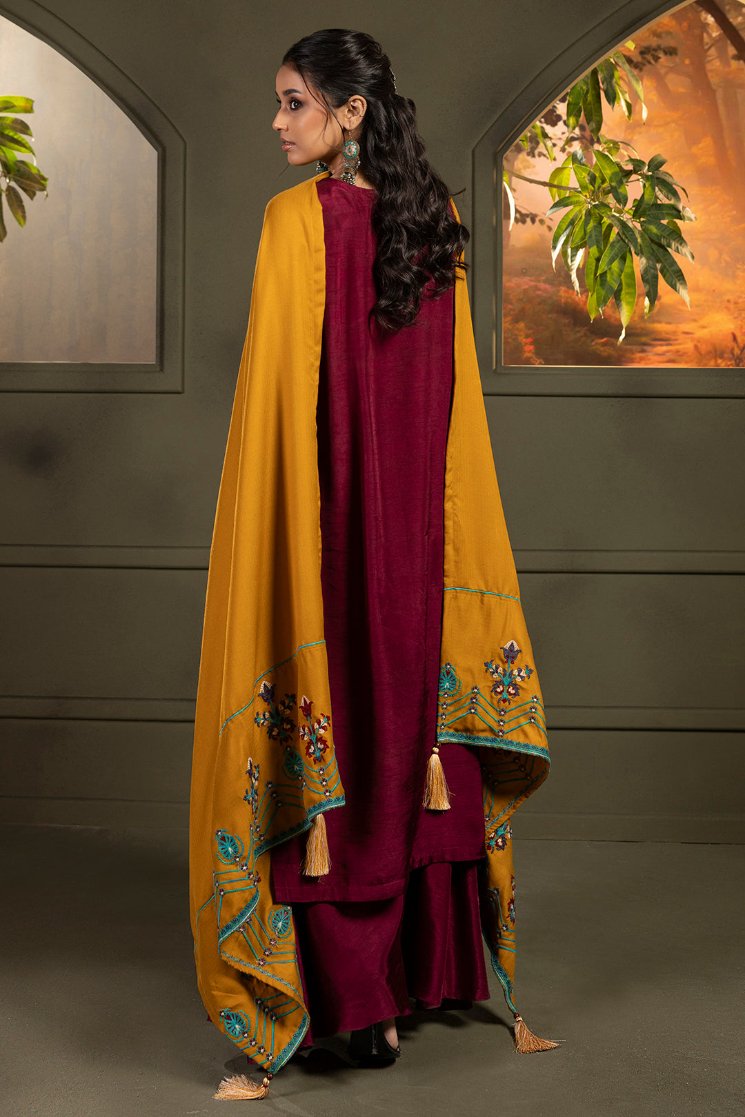 Embroidered Shawl - 0015