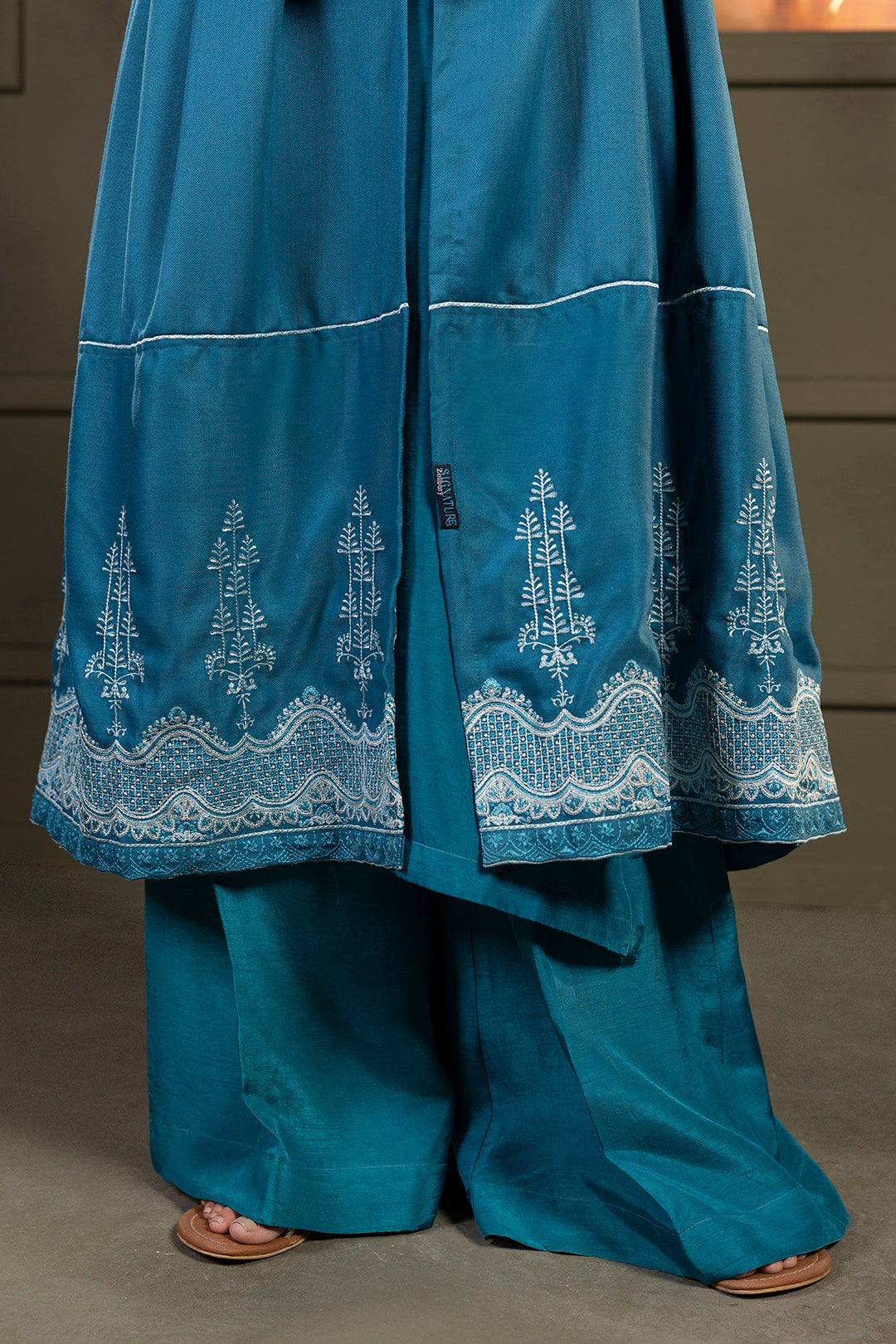 Embroidered Shawl - 0016