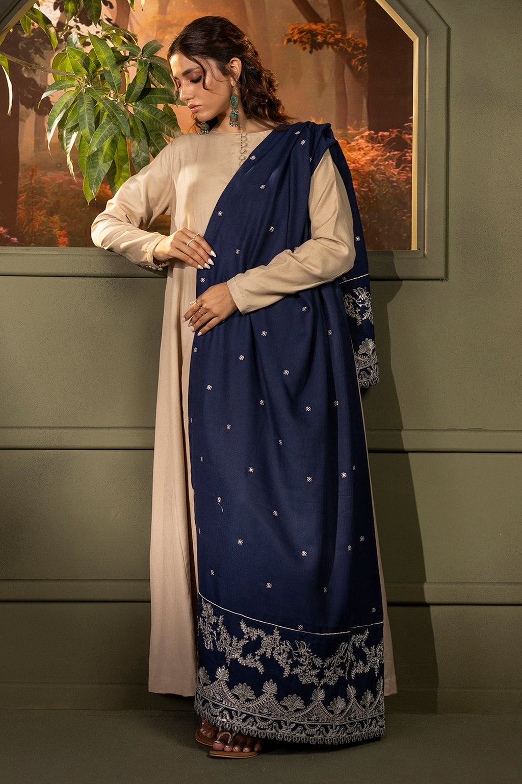 Embroidered Shawl - 0018