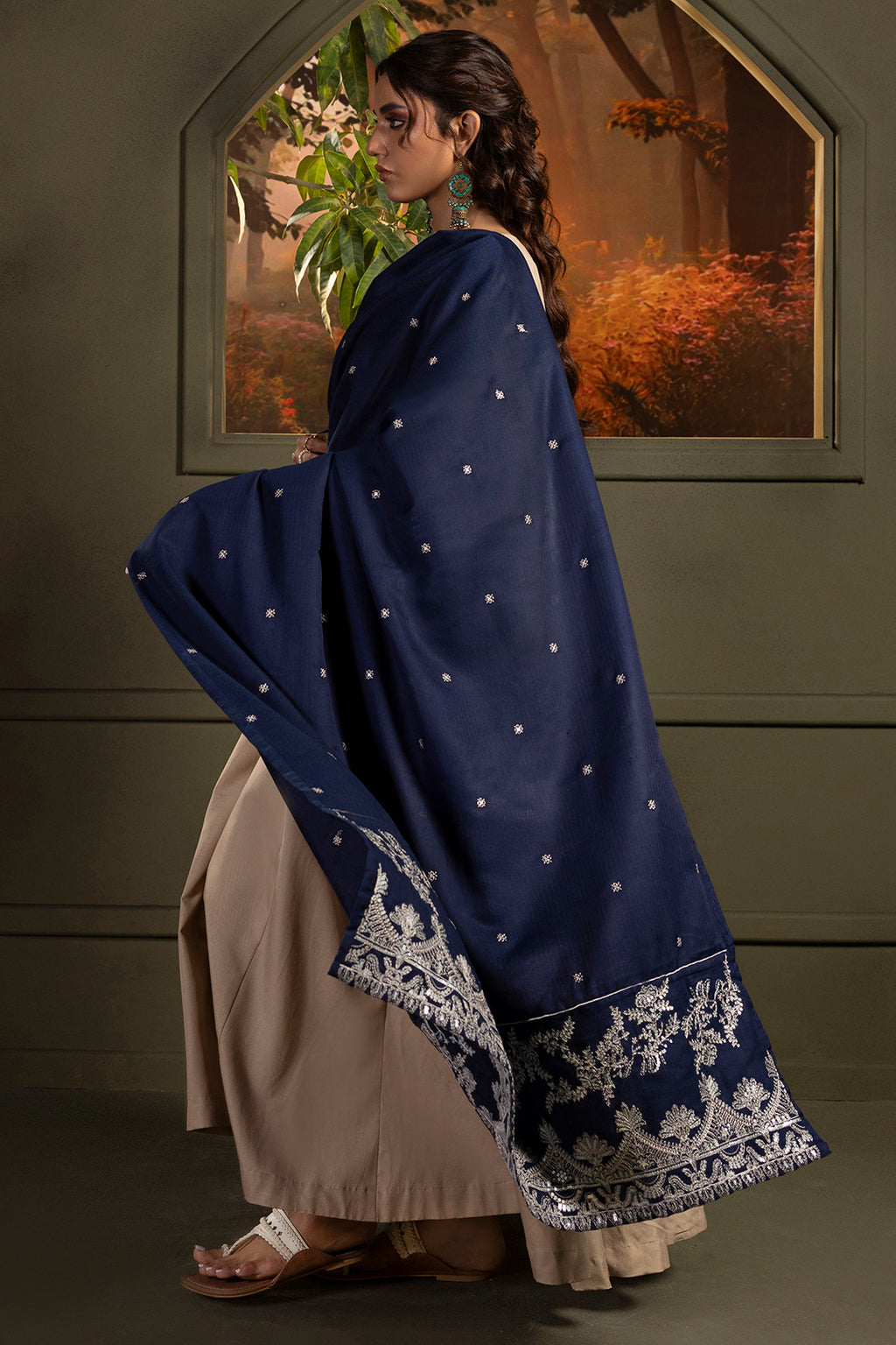 Embroidered Shawl - 0018
