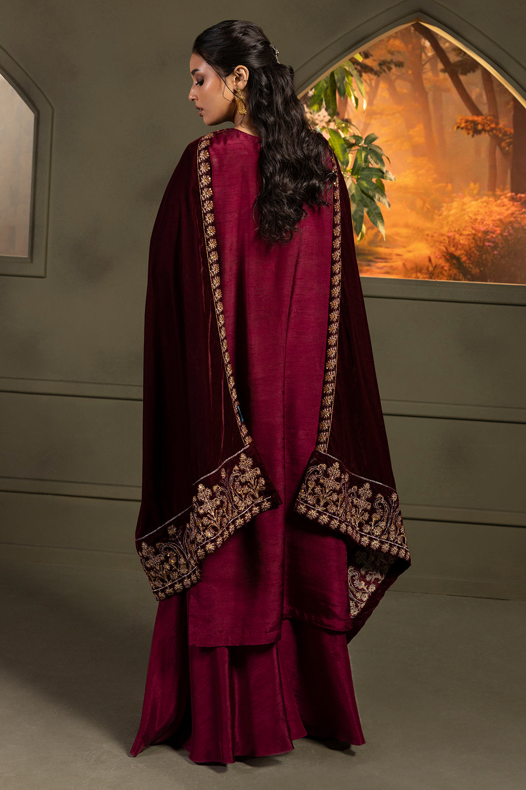 Zari Embroidered Shawl - 0028