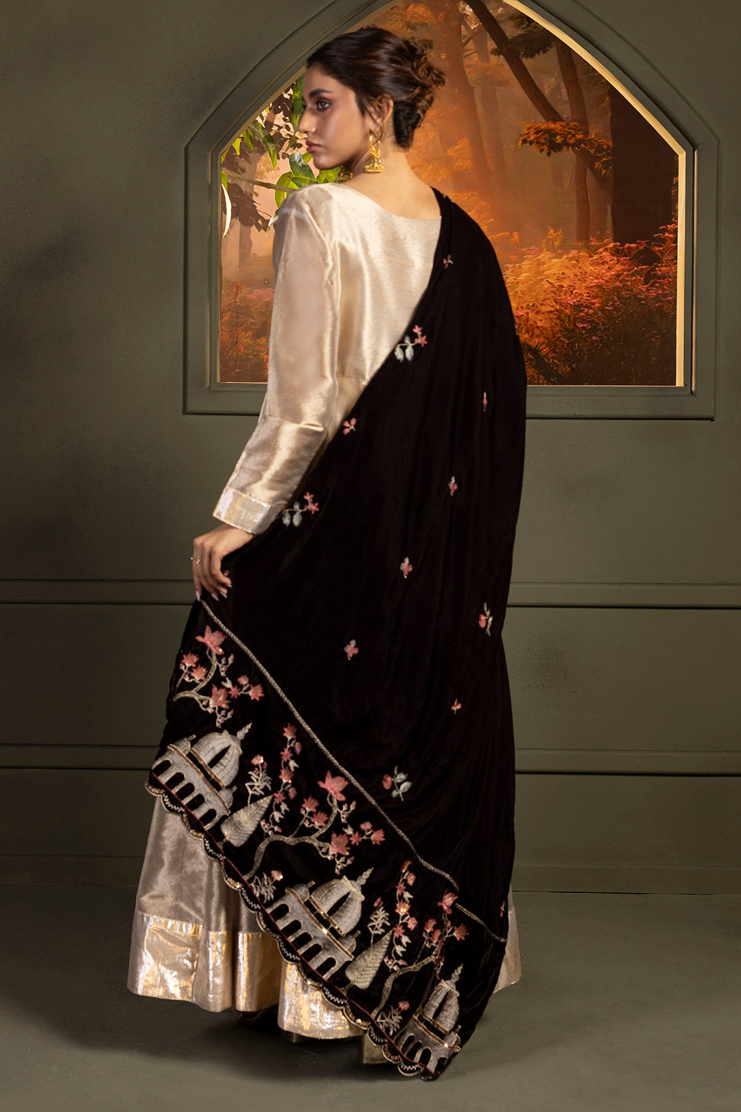 Zari Embroidered Shawl - 0029