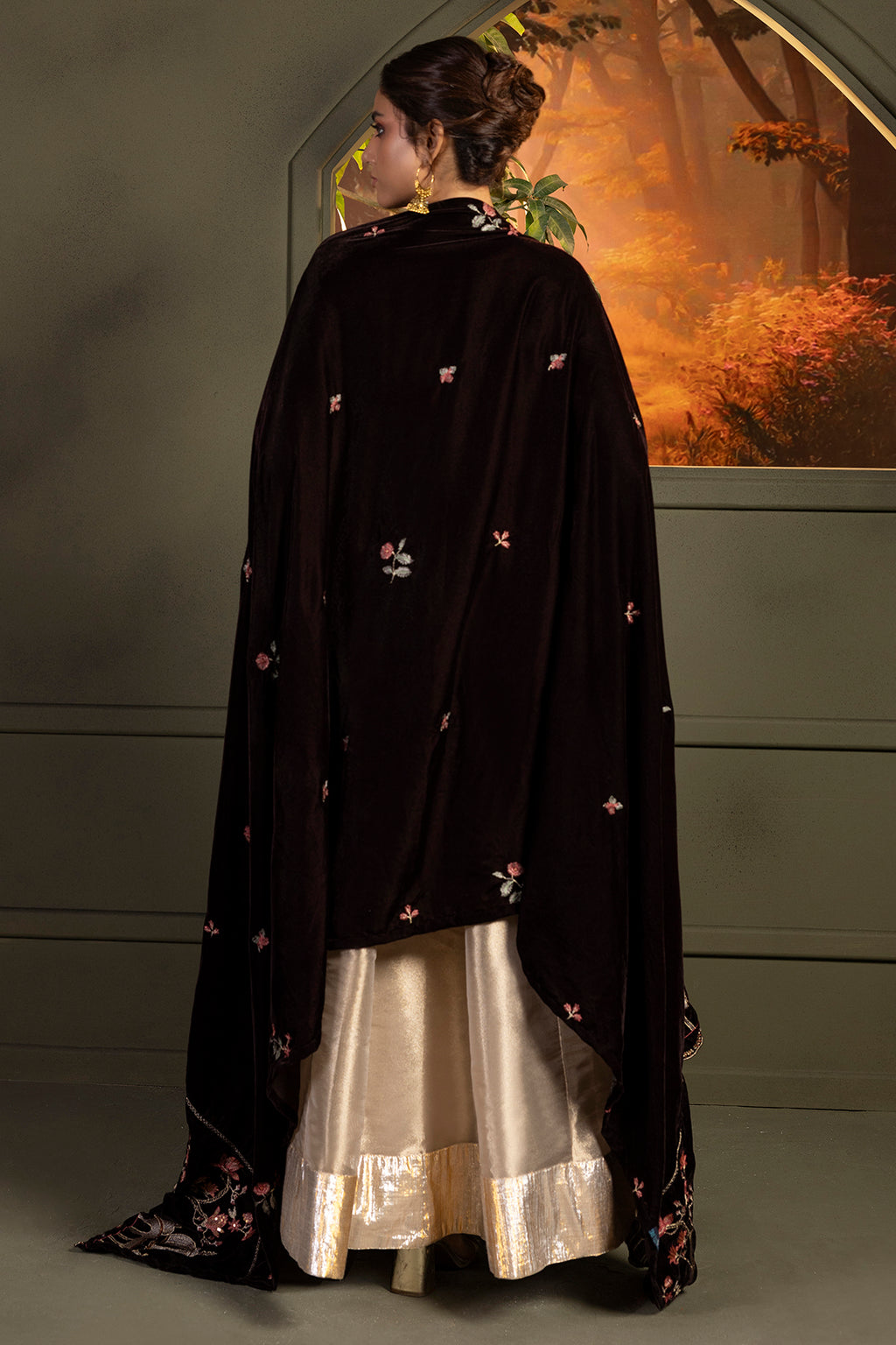 Zari Embroidered Shawl - 0029
