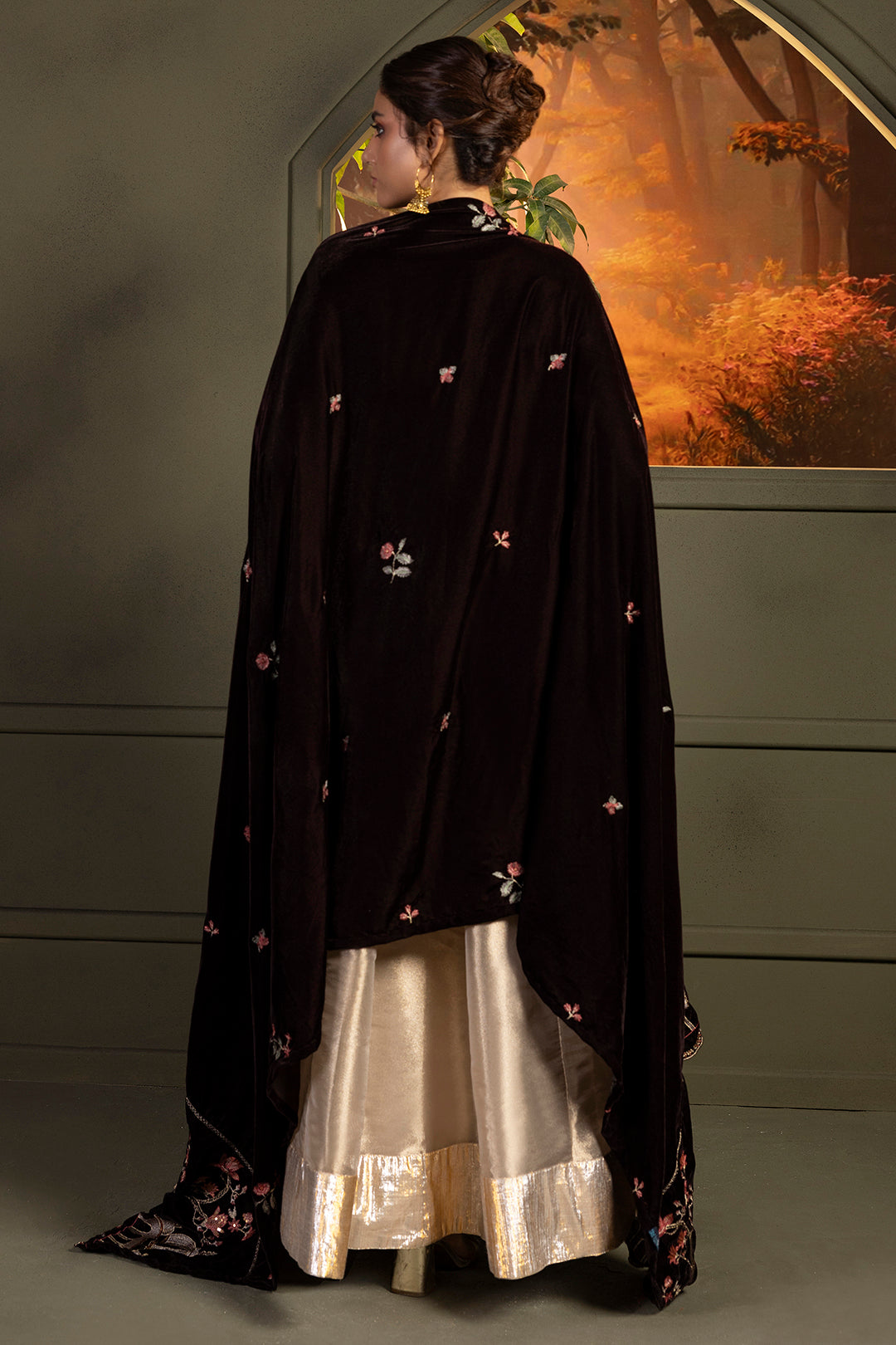 Zari Embroidered Shawl - 0029