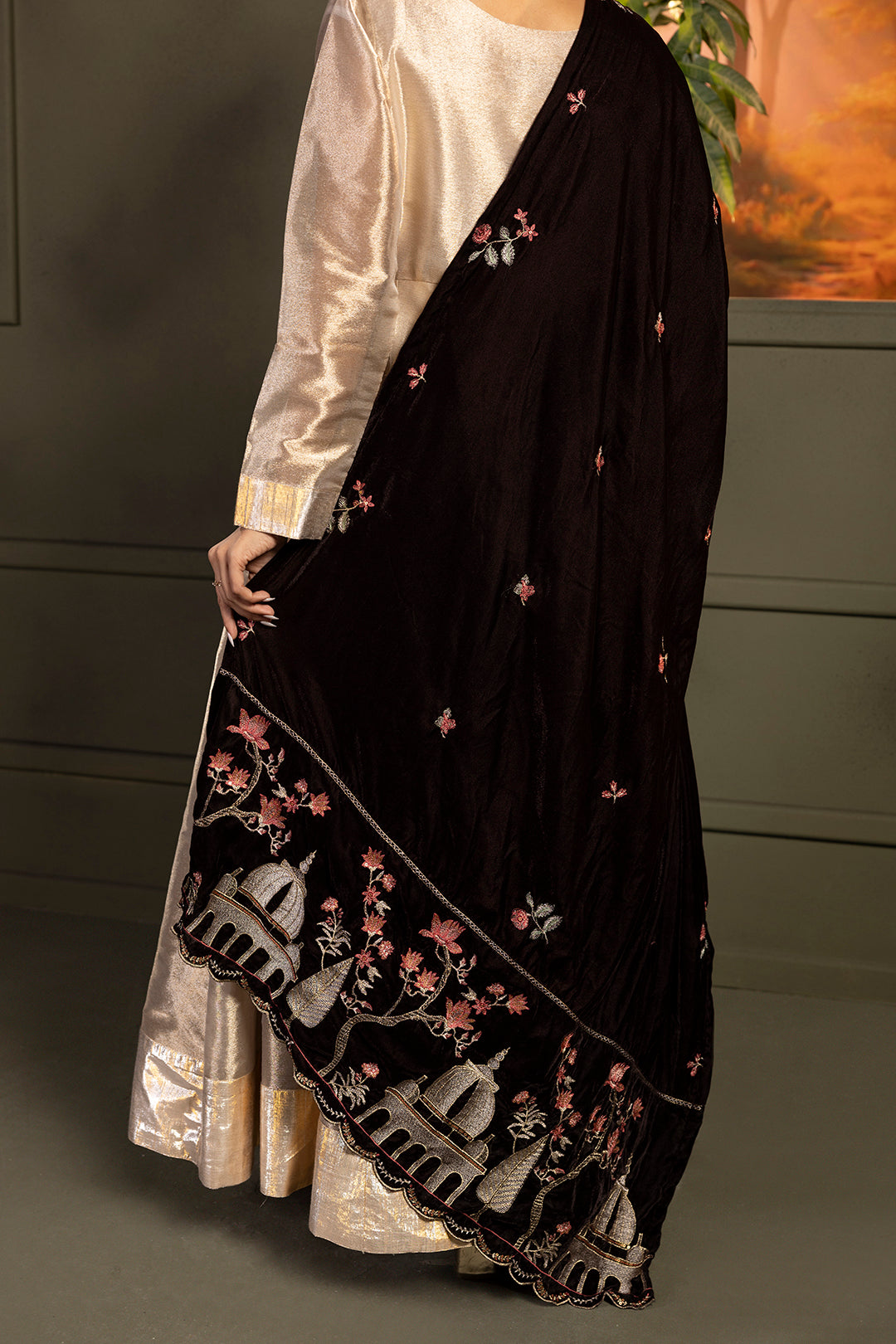 Zari Embroidered Shawl - 0029