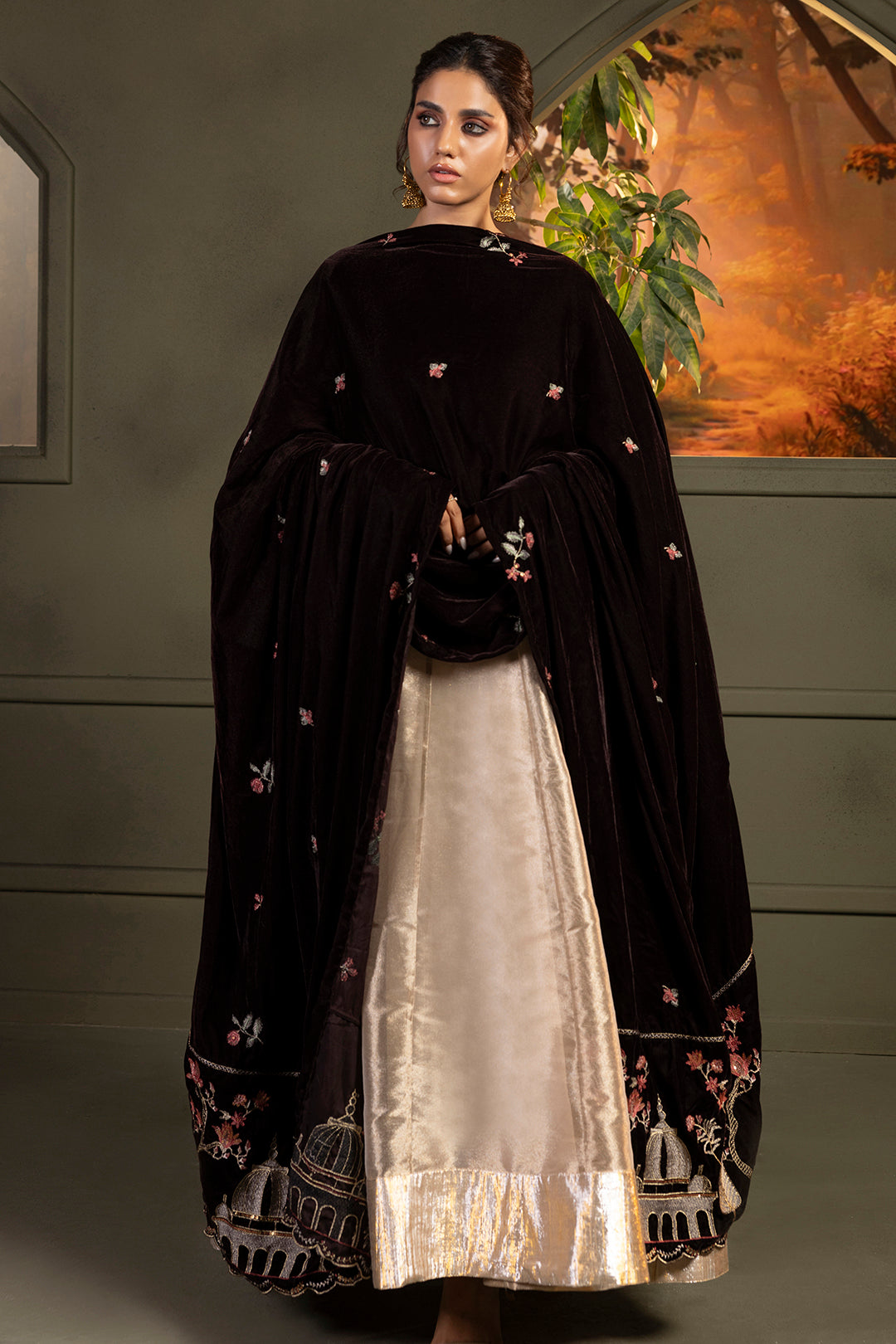 Zari Embroidered Shawl - 0029