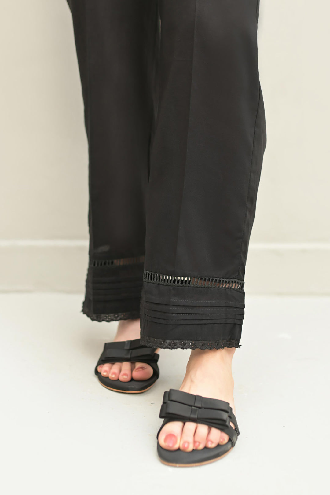 Straight Trouser - 0017