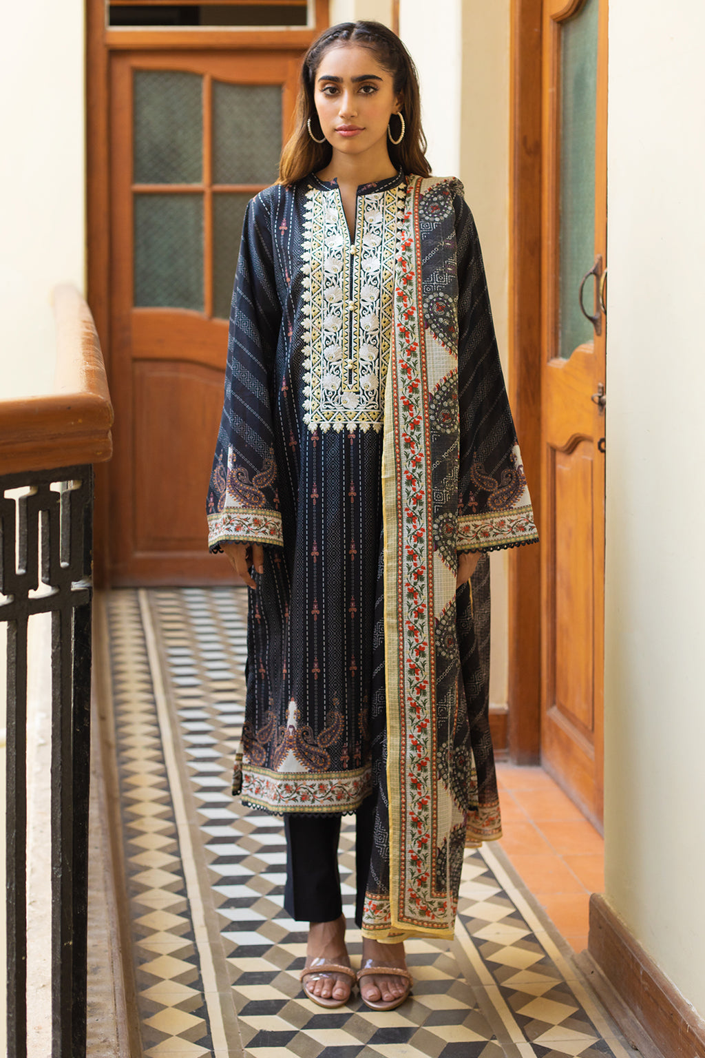 Embroidered Shirt Dupatta - 0711