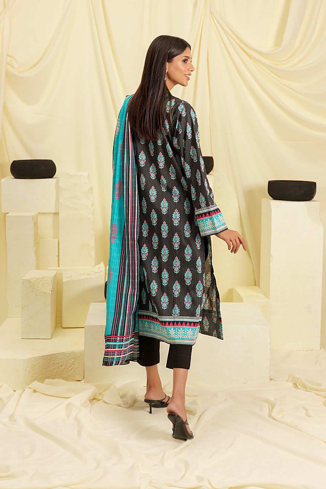 Embroidered Shirt Shalwar Dupatta - 0689