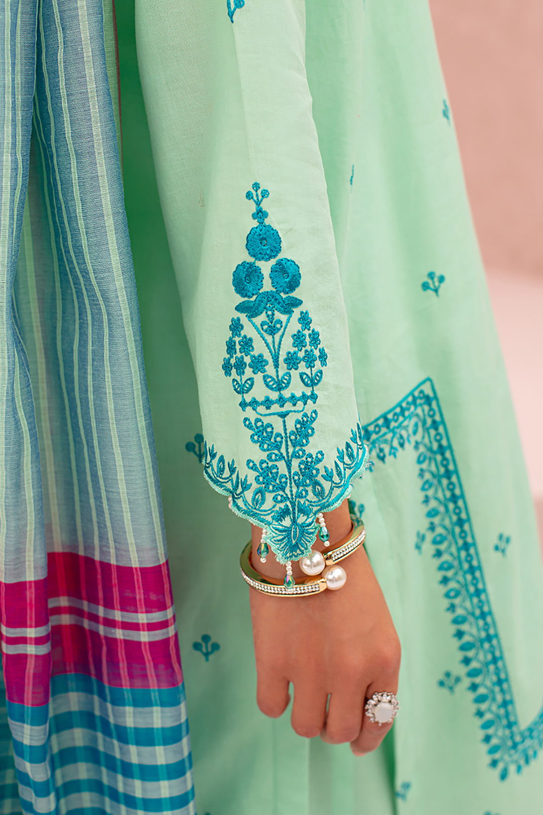 Green Embroidered Shirt Shalwar Dupatta Cambric WUC23E30900 suit - Winter Collection 2021 V-2 - Zellbury Green Embroidered Shirt Shalwar Dupatta Cambric WUC23E30900 suit - Winter Collection 2021 V-2 - Zellbury