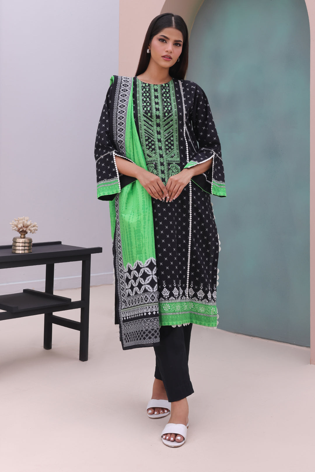 Embroidered Shirt Dupatta - 0027