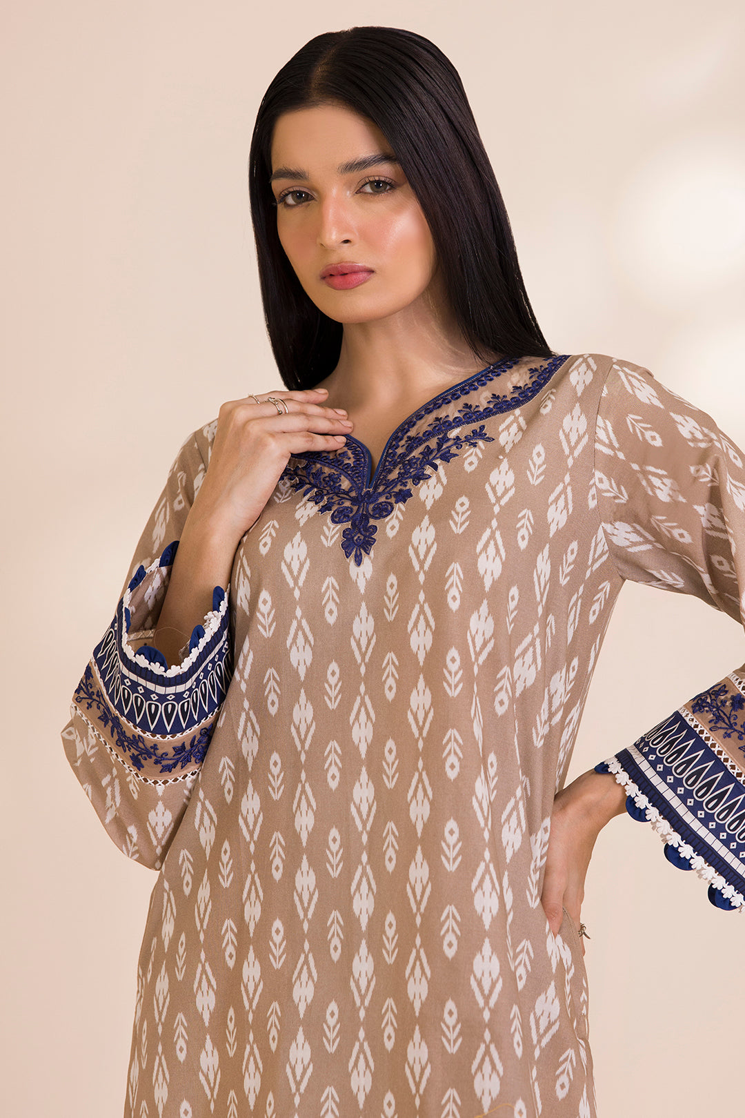 Embroidered Shirt Shalwar - 0016
