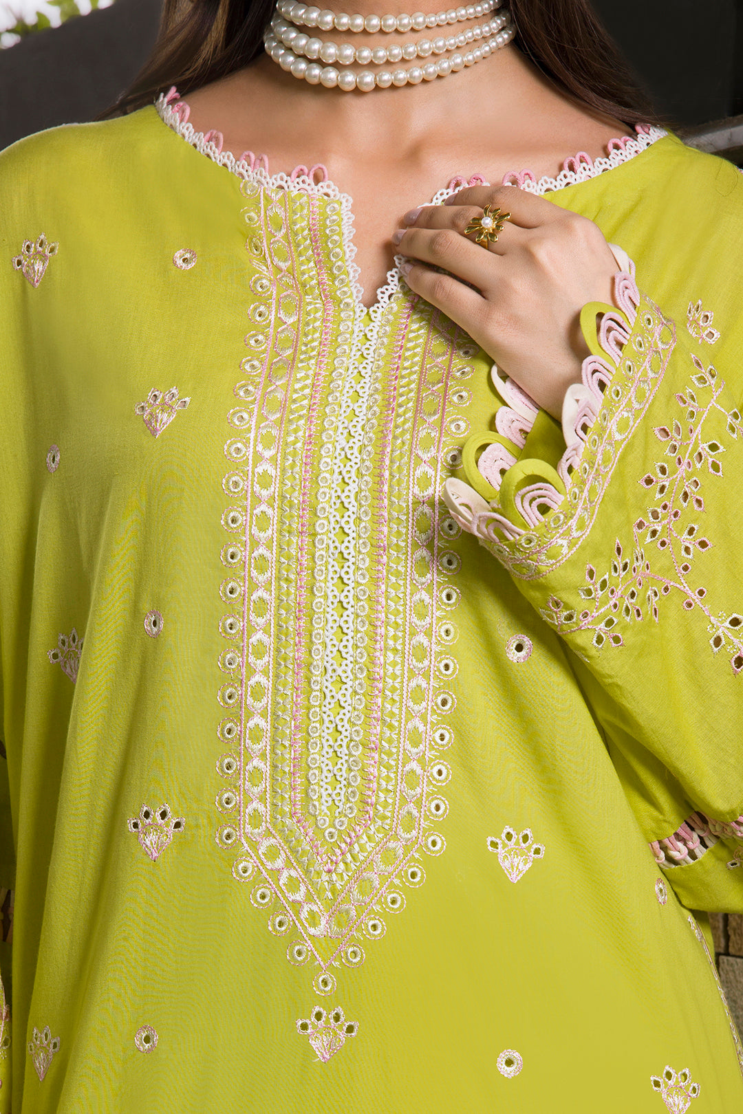 Embroidered Shirt Shalwar Dupatta - 0081