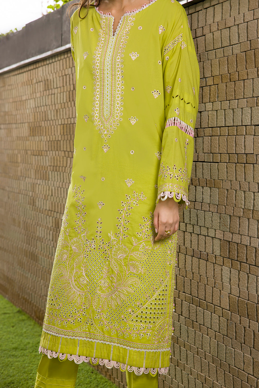 Embroidered Shirt Shalwar Dupatta - 0081