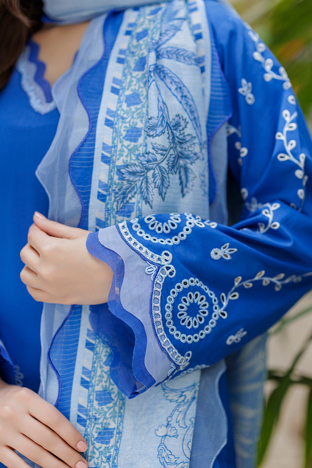 Embroidered Shirt Shalwar Dupatta - 4043