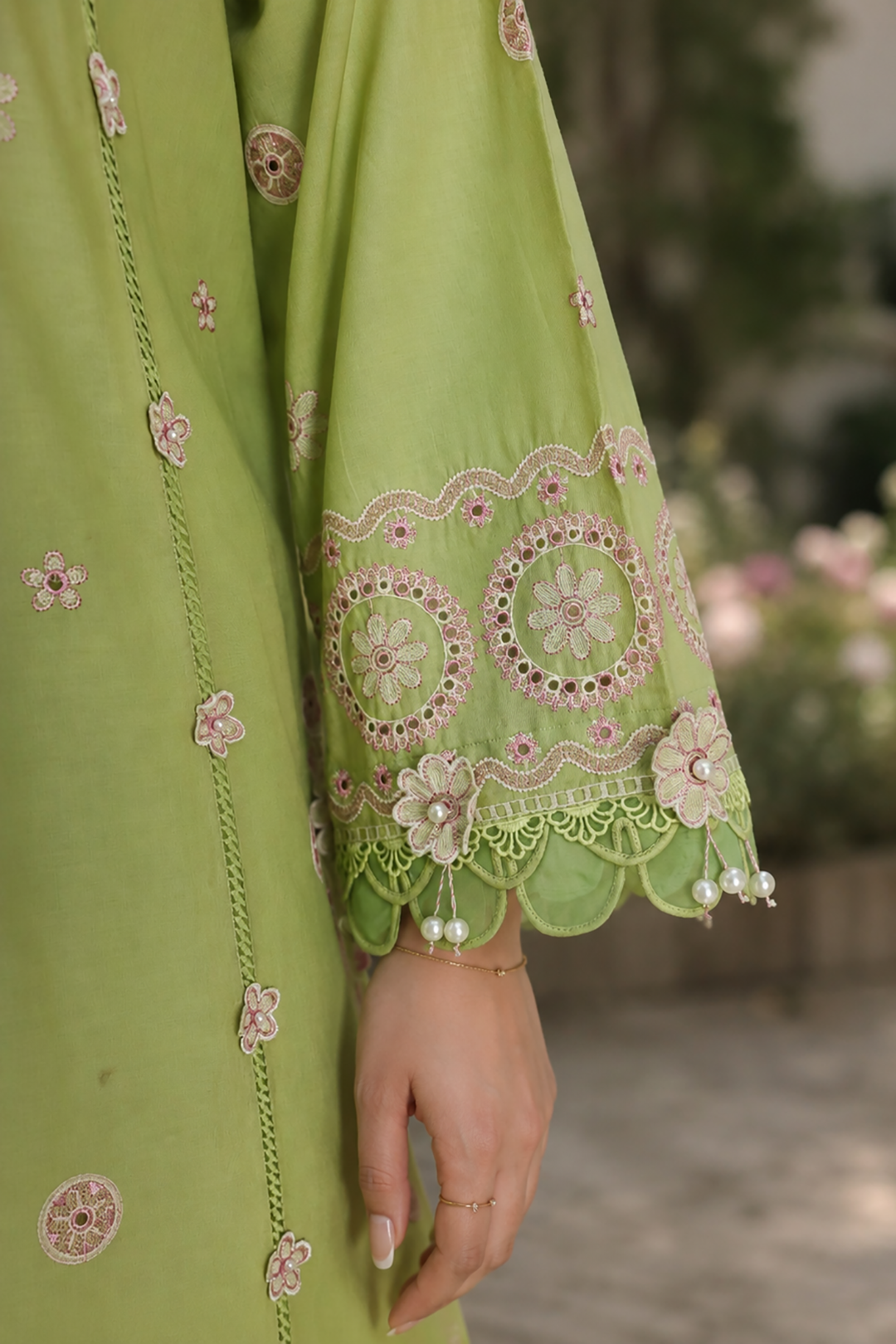 Embroidered Shirt Shalwar Dupatta - 4073