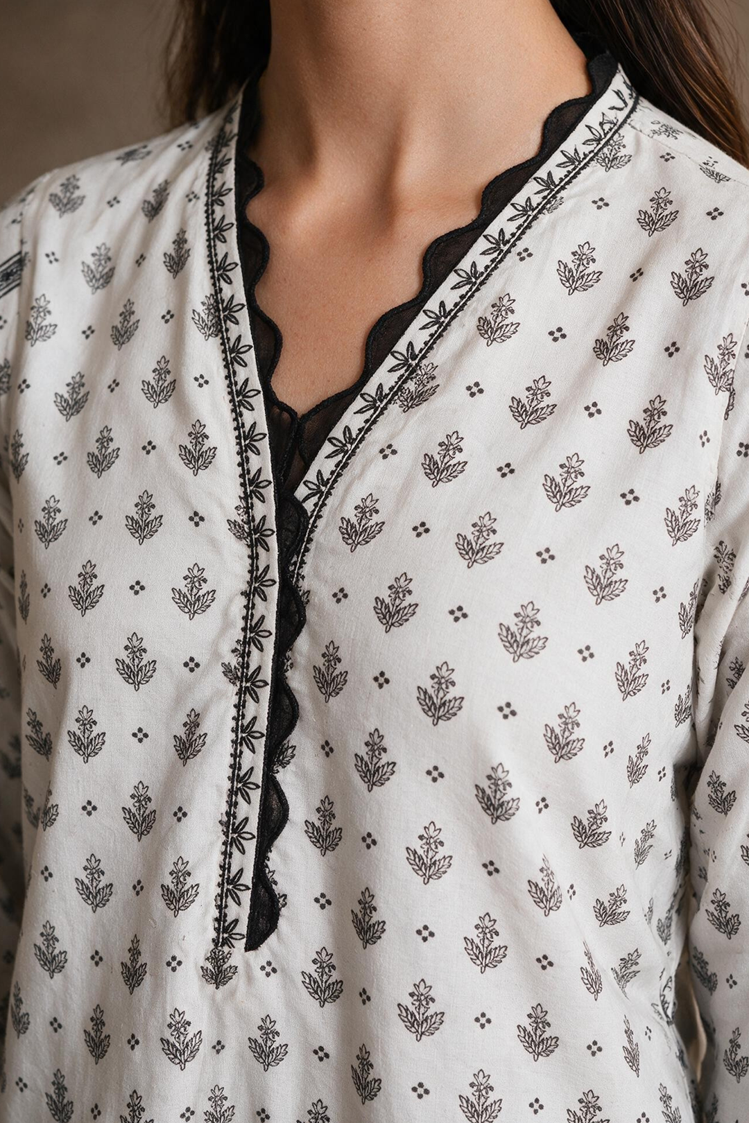 Embroidered Shirt Shalwar - 0022