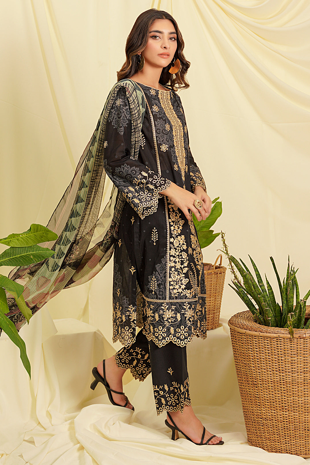 Embroidered Shirt Shalwar Dupatta - 0048