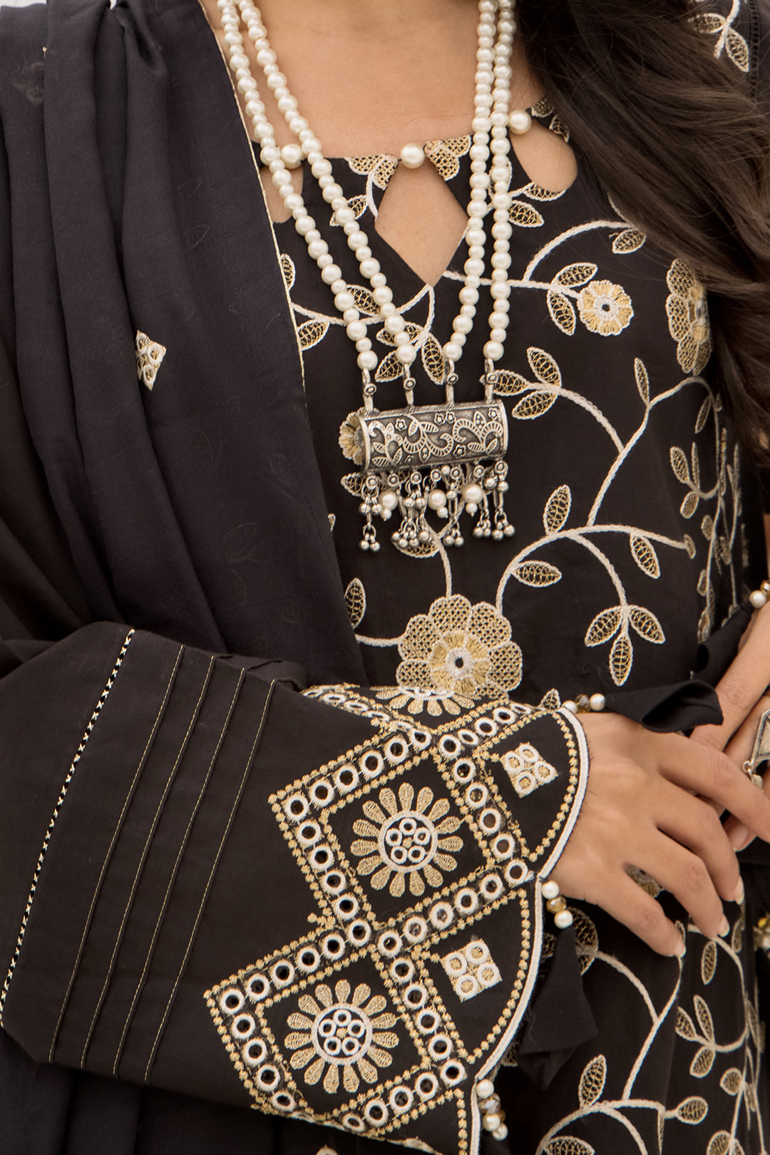 Embroidered Shirt Shalwar Dupatta - 0192