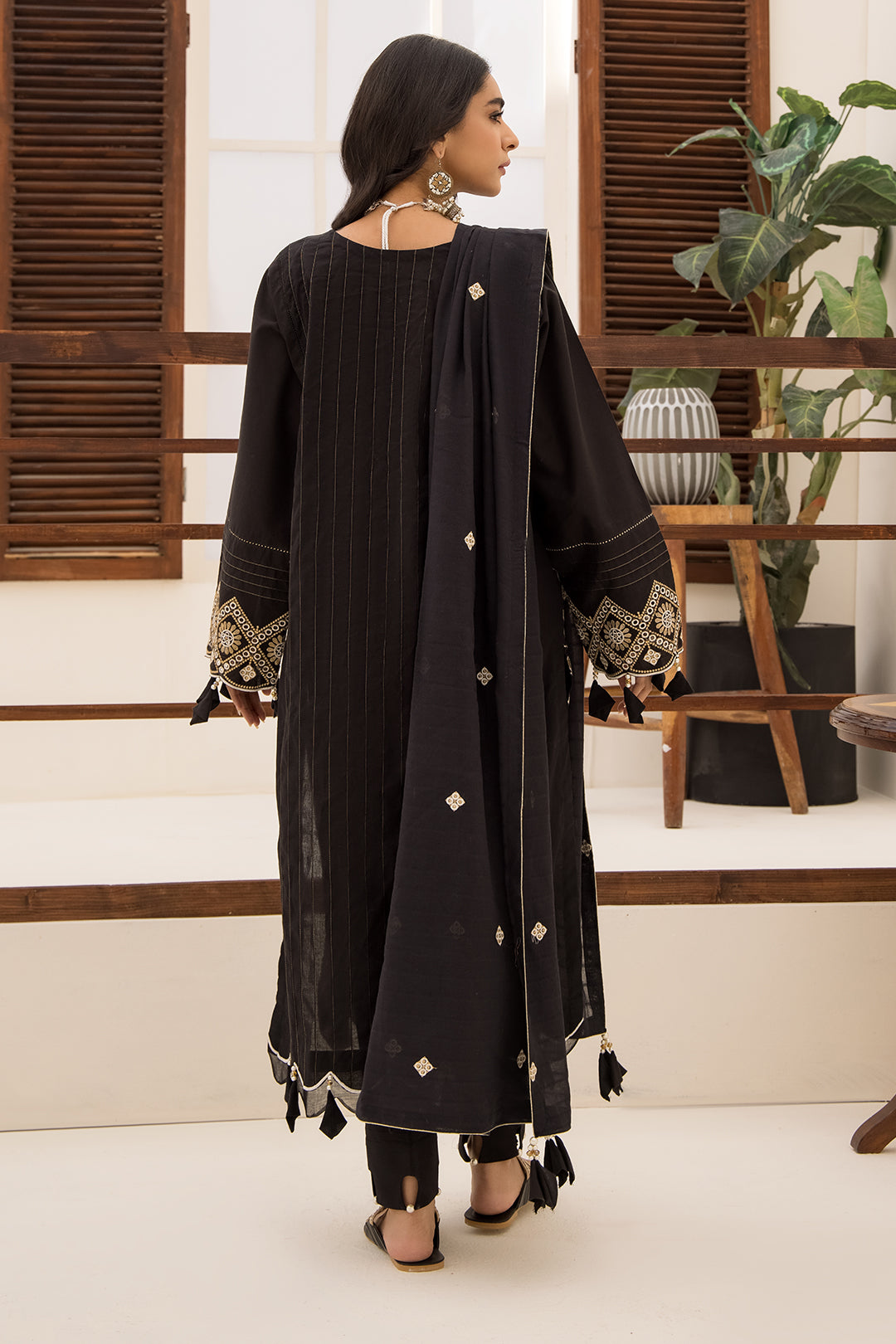 Embroidered Shirt Shalwar Dupatta - 0192