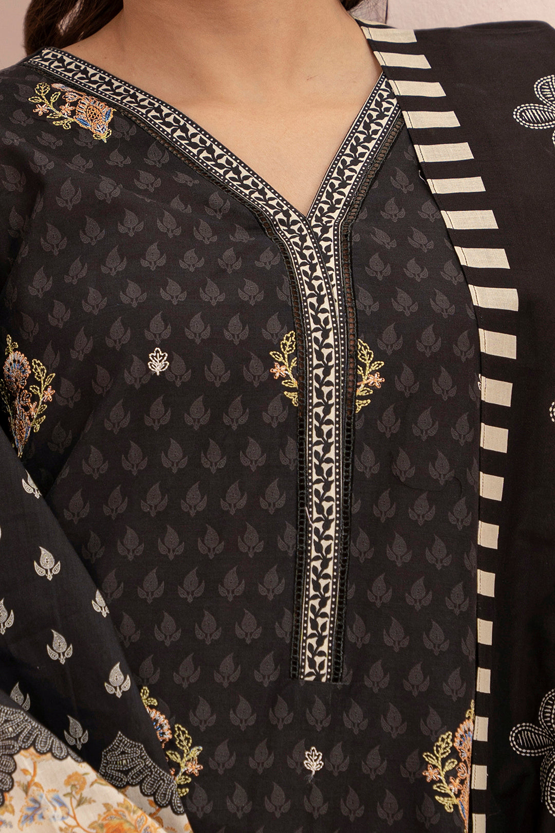 Embroidered Shirt Dupatta - 0377