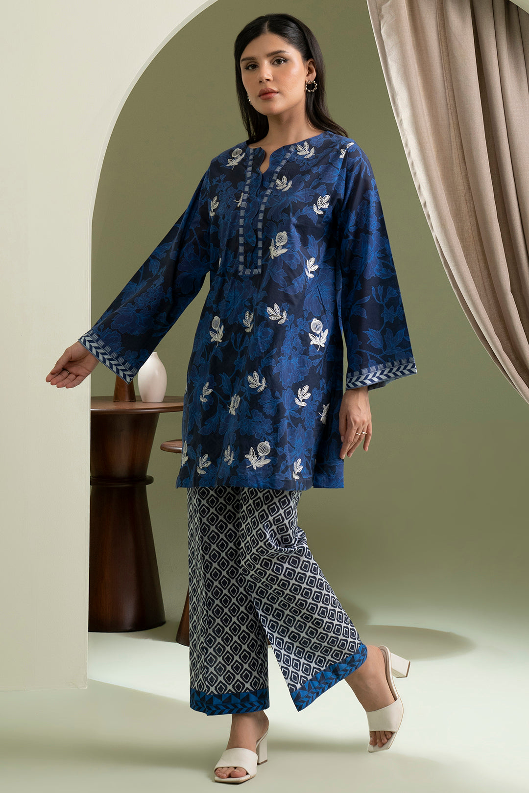 Embroidered Shirt Shalwar - 0550