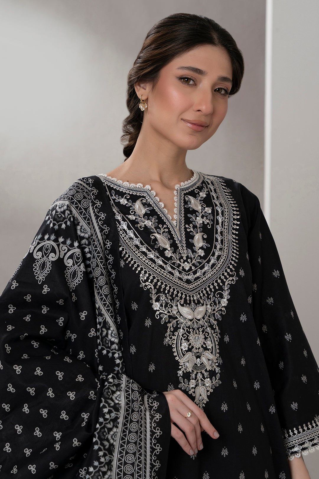 Embroidered Shirt Dupatta - 0640