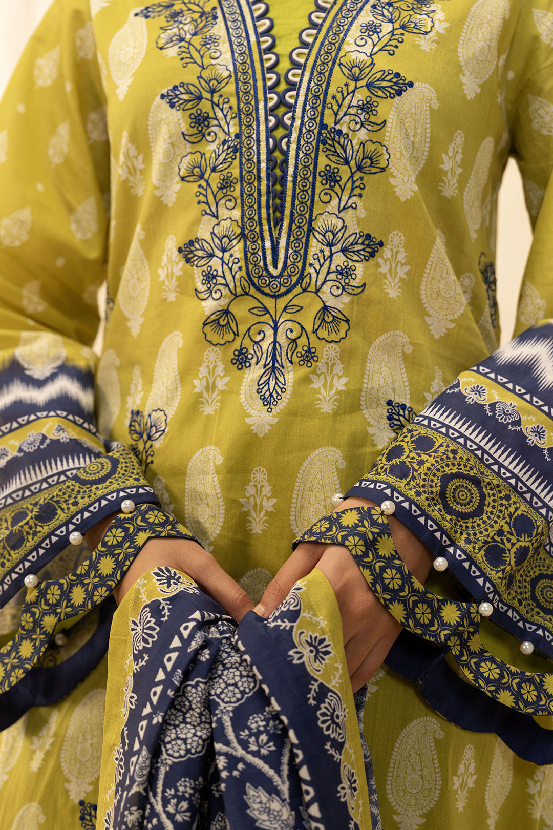 Embroidered Shirt Shalwar Dupatta - 0140