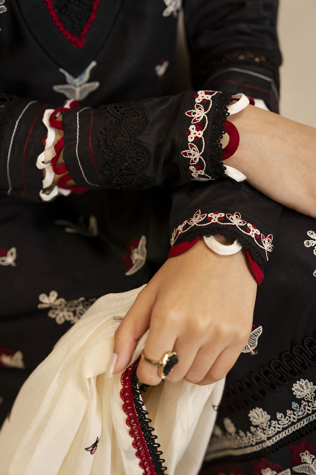 Embroidered Shirt Shalwar Dupatta - 0295