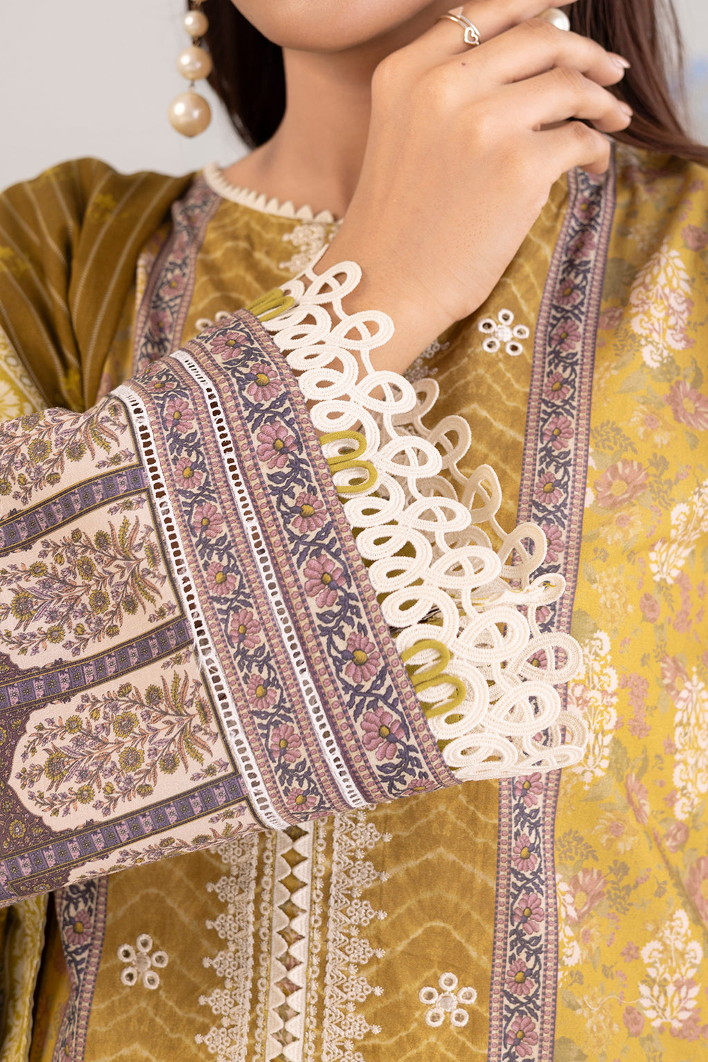 Embroidered Shirt Shalwar Dupatta - 0342