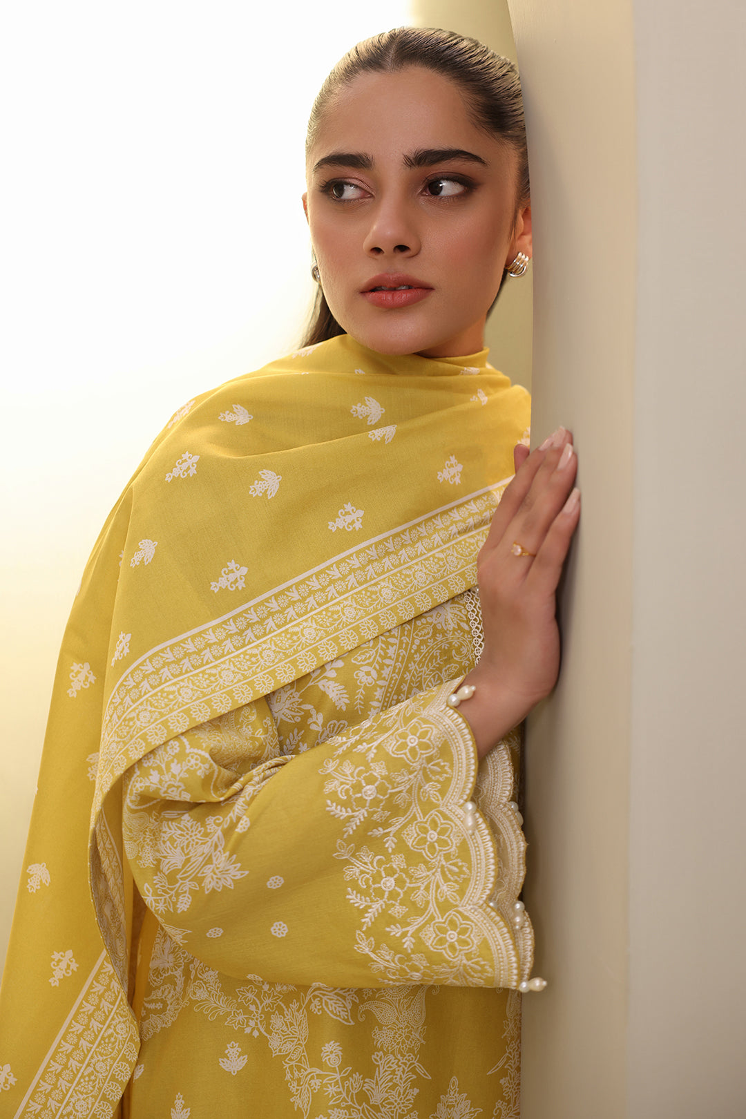Embroidered Shirt Shalwar Dupatta - 0400