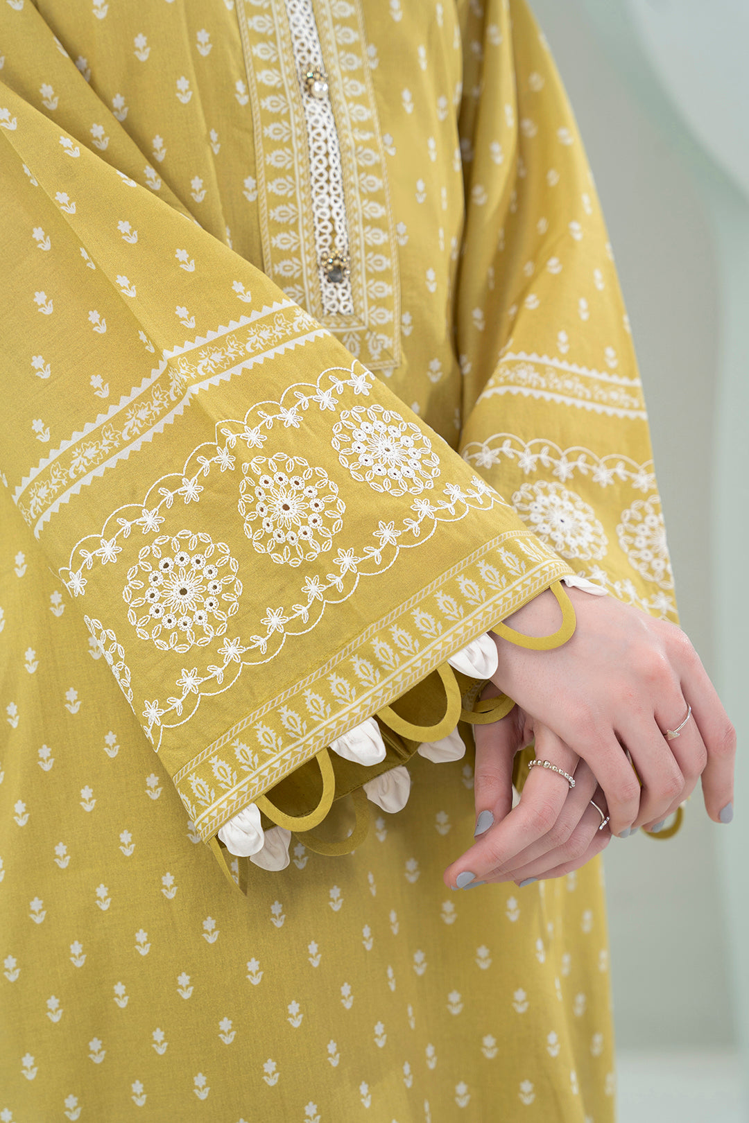 Embroidered Shirt Shalwar Dupatta - 0459