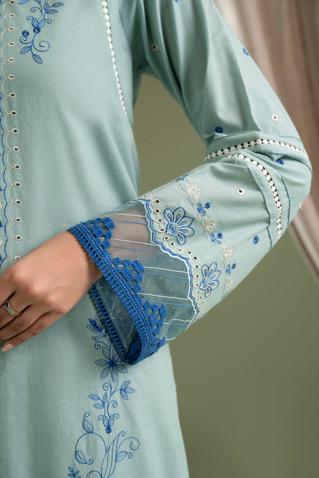 Embroidered Shirt Shalwar Dupatta - 0463