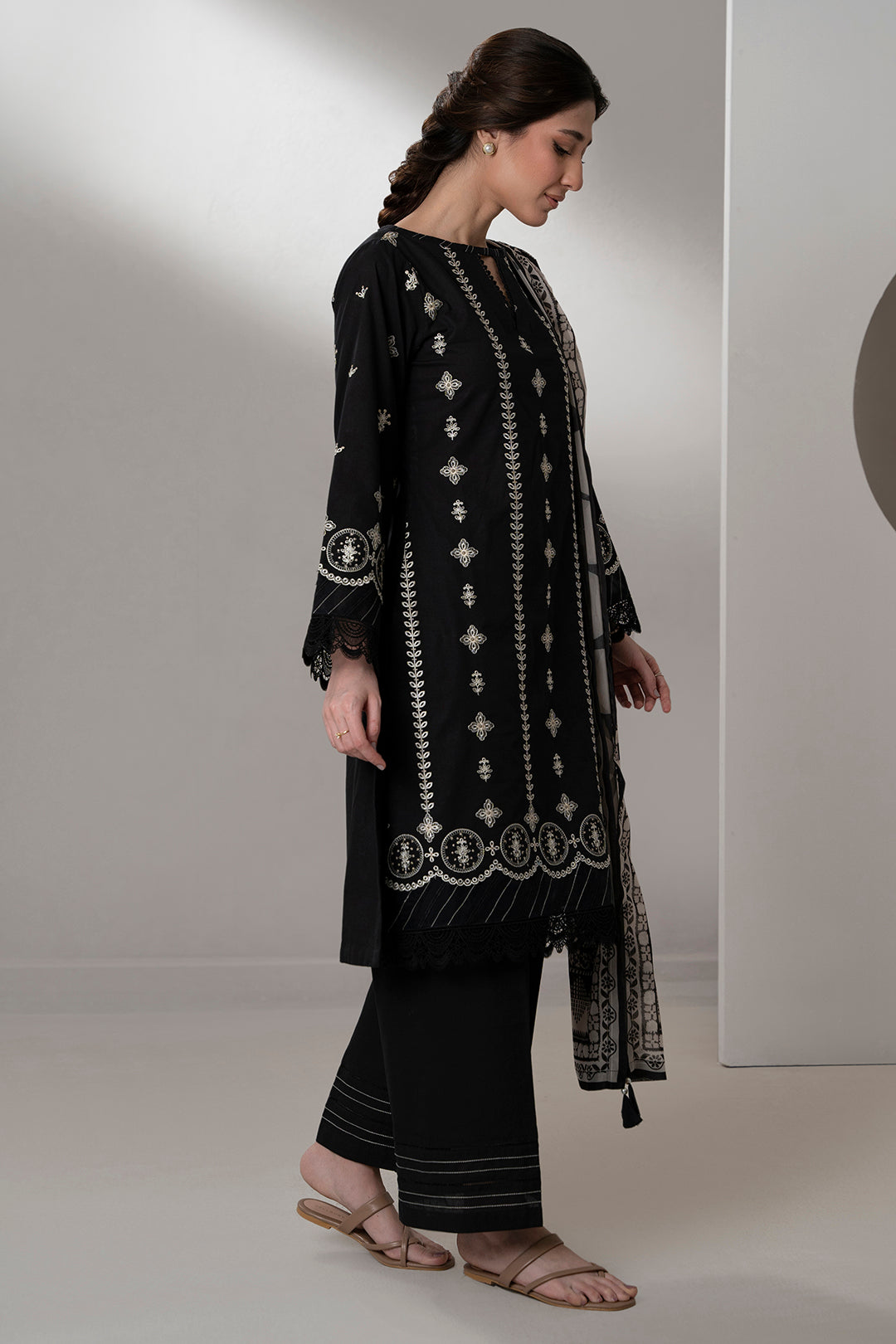 Embroidered Shirt Shalwar Dupatta - 0583
