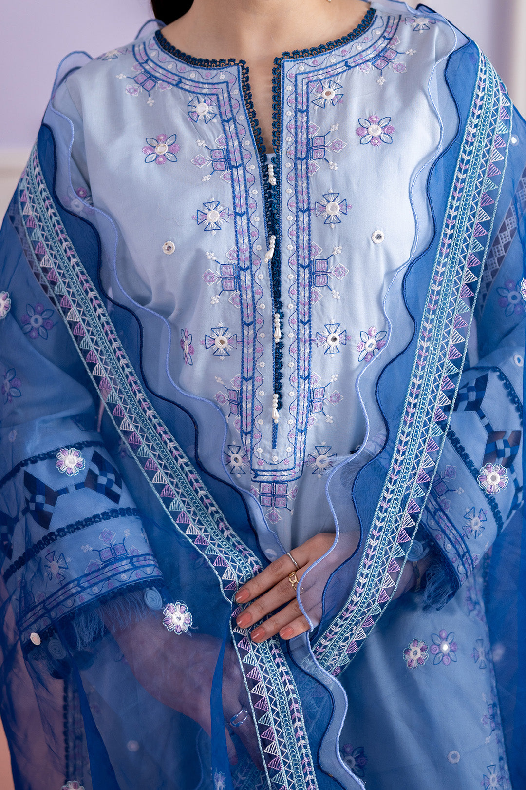 Embroidered Shirt Shalwar Dupatta - 0618