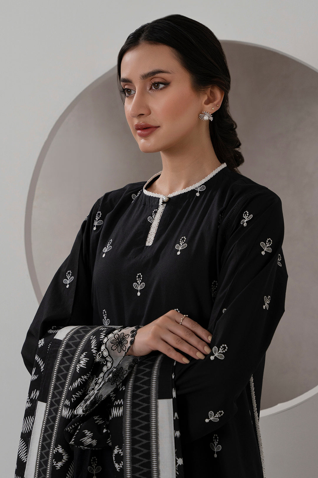 Embroidered Shirt Shalwar Dupatta - 0675